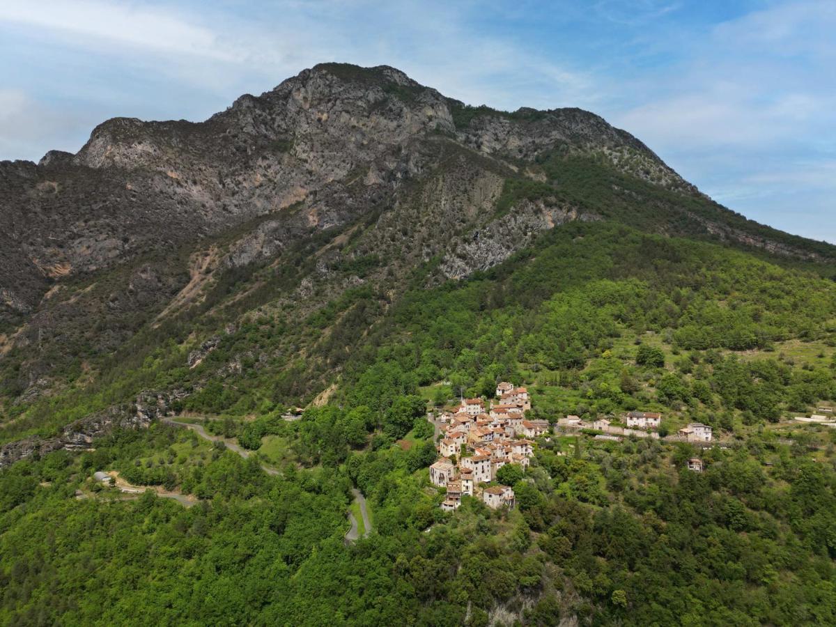 Auberge De Calendal Hotel Aiglun  Buitenkant foto